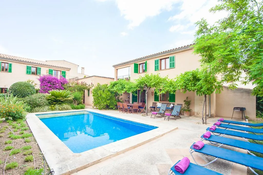 Villa Can Casta Petra