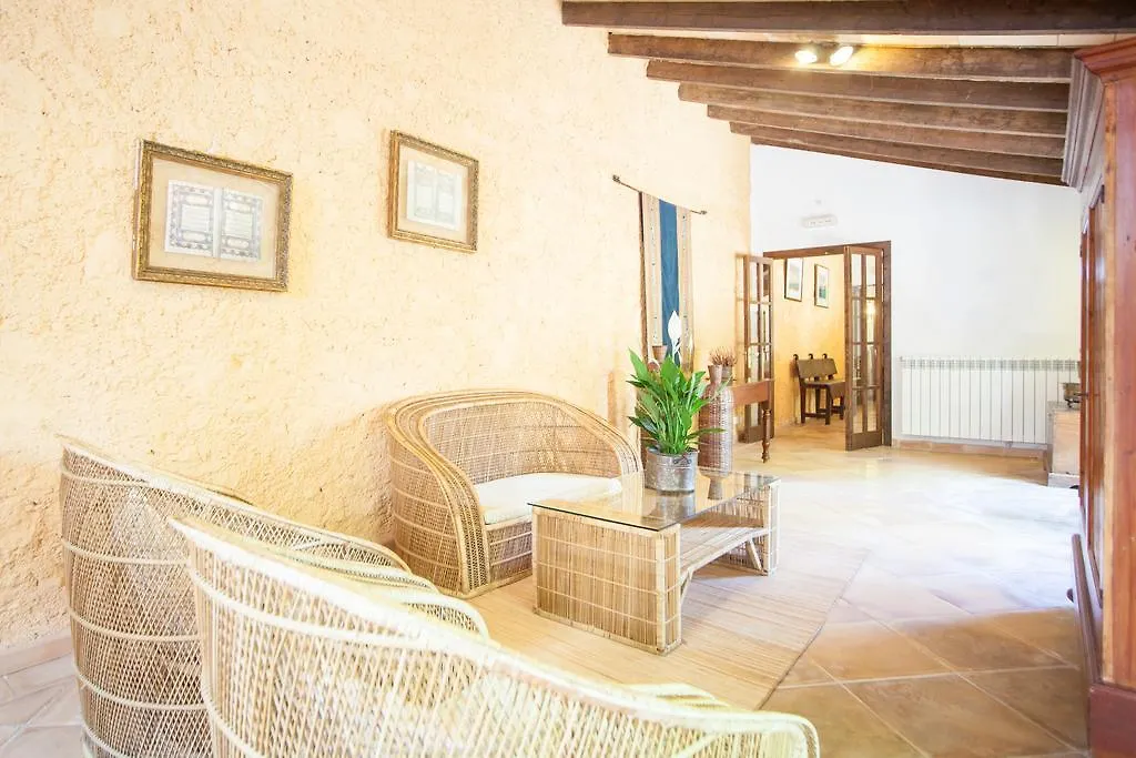 Villa Can Casta Petra