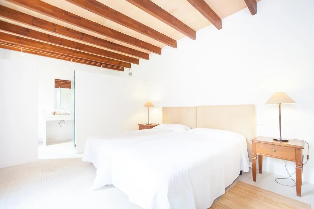 Can Casta Petra  Villa